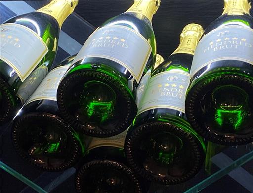 Hendred Brut case of 6 bottles