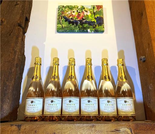 Hendred Brut Rose case of 6 bottles